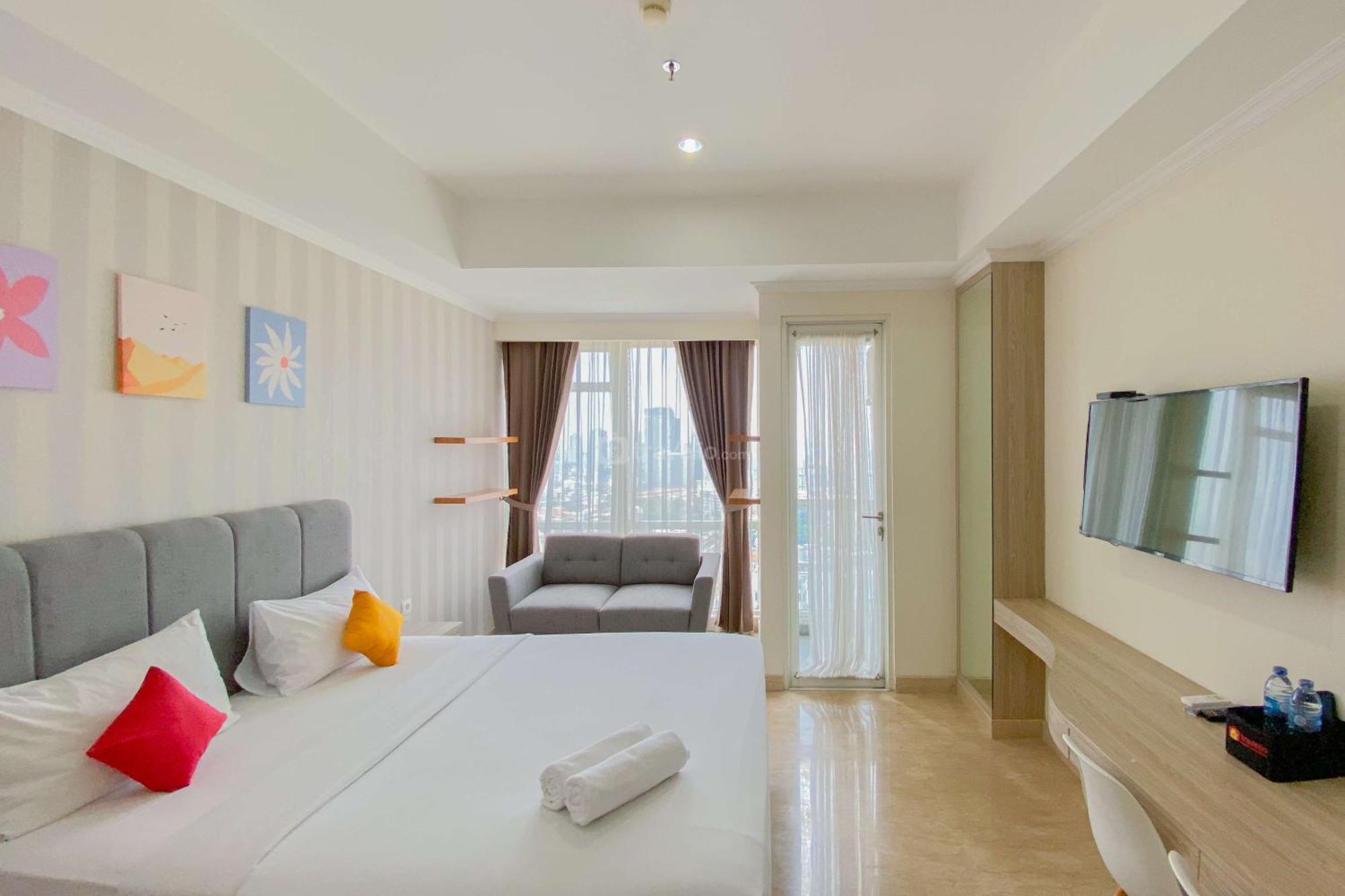 Good Choice And Elegant Menteng Park By Travelio * Jakarta